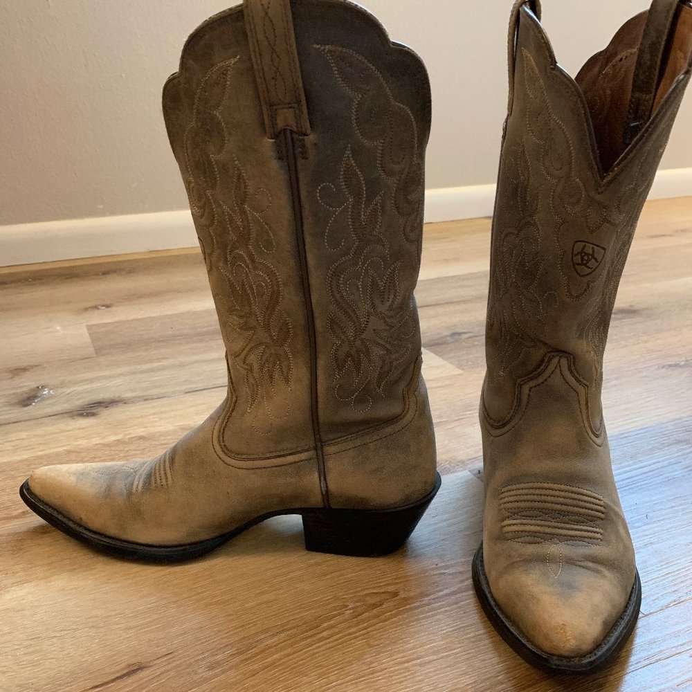 Ariat cowboy boots